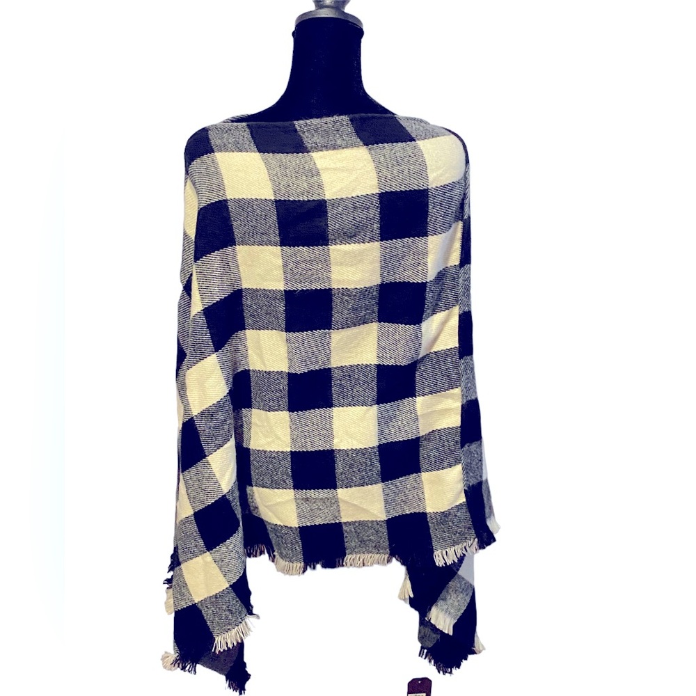 Shawl checkered fringe poncho